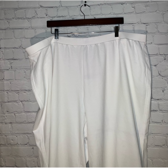 Avenue Forte Capri White Pants size 30/32 - Picture 3 of 6
